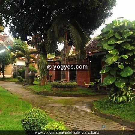 Hotel Batik Jogjakarta Buitenkant foto