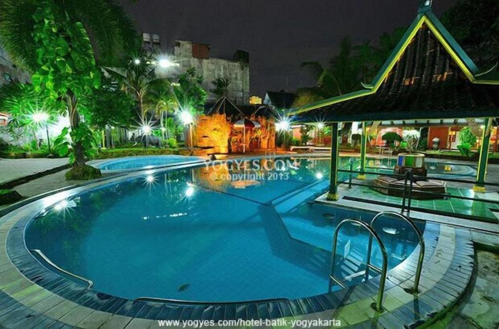 Hotel Batik Jogjakarta Buitenkant foto