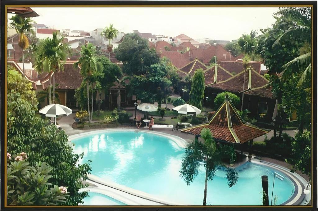 Hotel Batik Jogjakarta Buitenkant foto