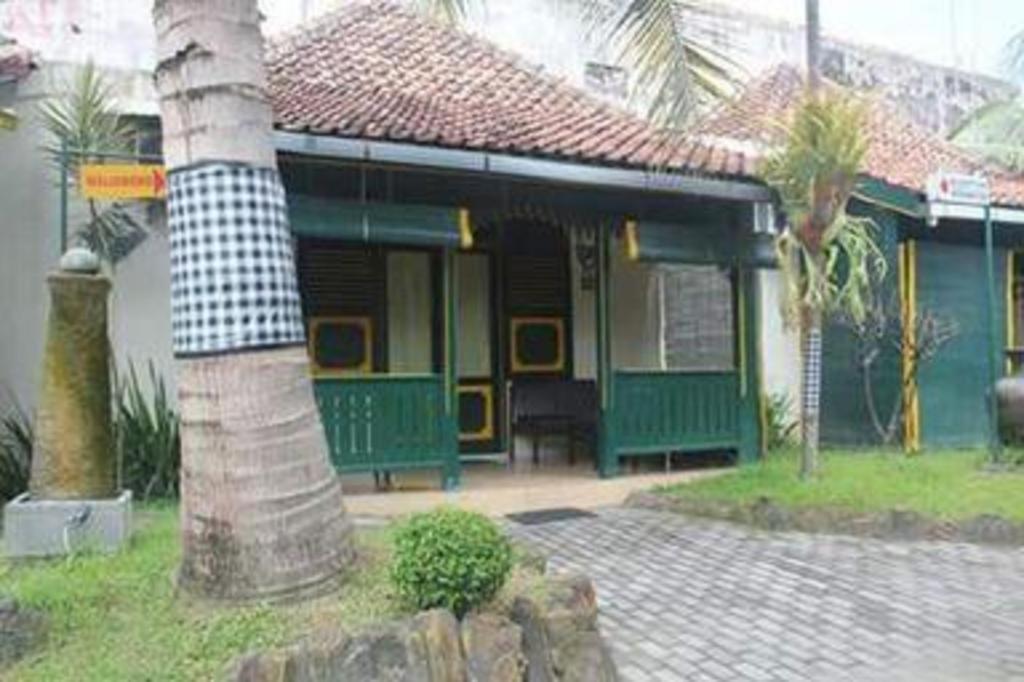 Hotel Batik Jogjakarta Buitenkant foto