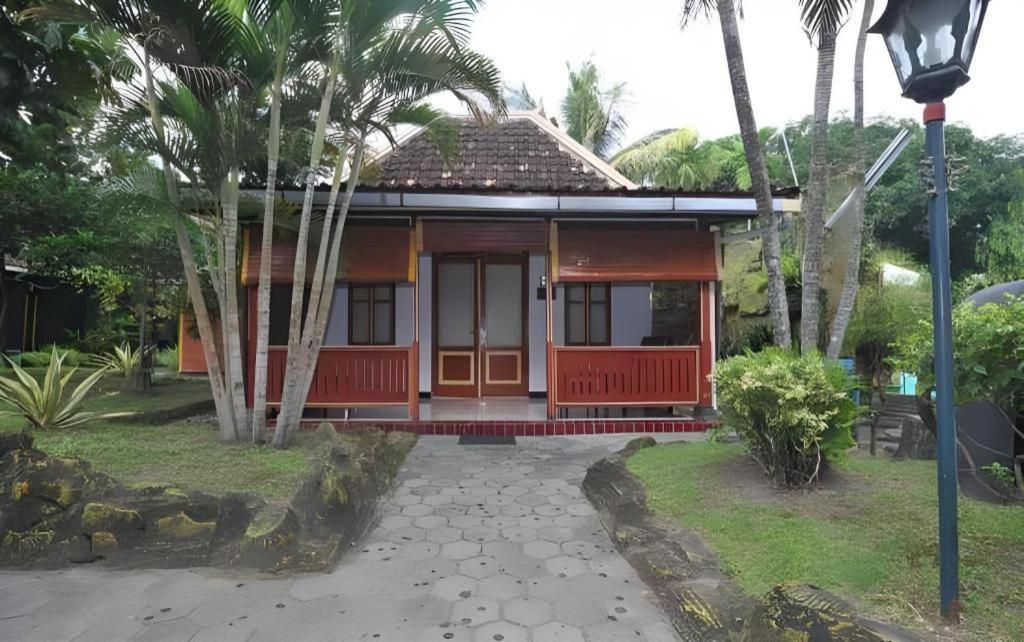 Hotel Batik Jogjakarta Buitenkant foto